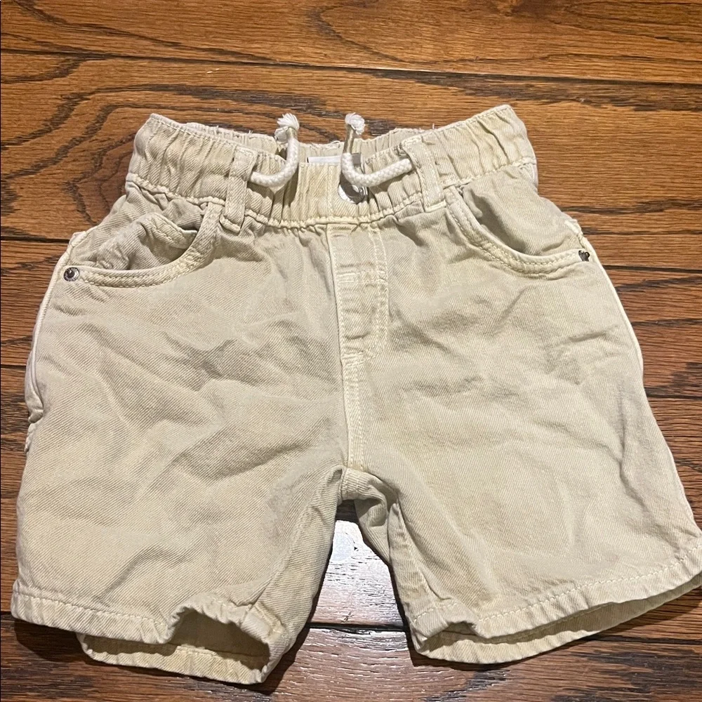 Zara khaki denim shorts - Picture 1 of 3
